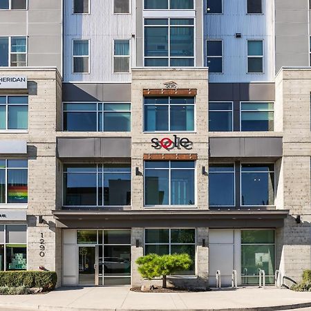 קלונה Corner Nest - Luxury Brand New Top Floor 2Bedroom Condo מראה חיצוני תמונה