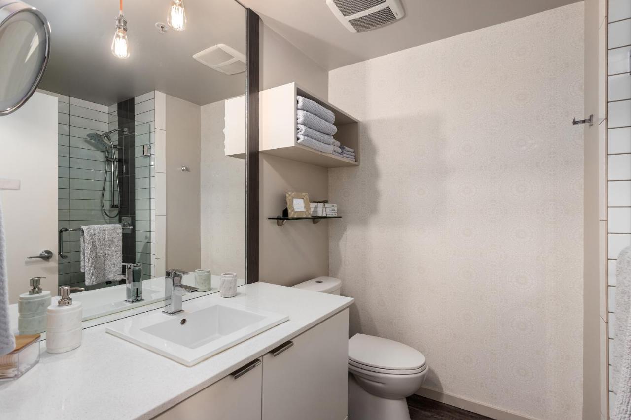 קלונה Corner Nest - Luxury Brand New Top Floor 2Bedroom Condo מראה חיצוני תמונה