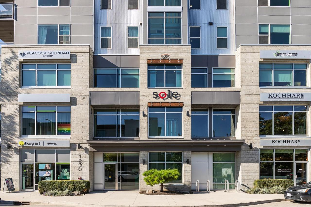 קלונה Corner Nest - Luxury Brand New Top Floor 2Bedroom Condo מראה חיצוני תמונה