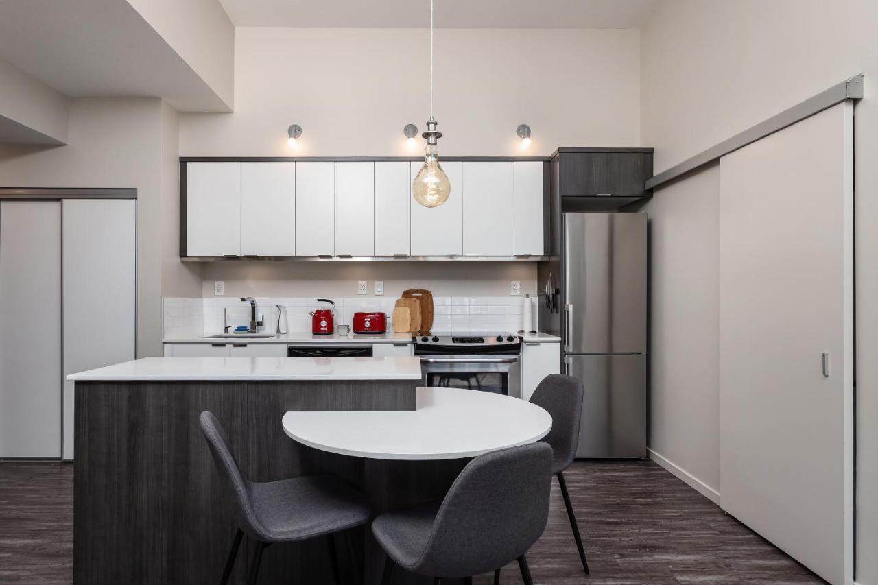 קלונה Corner Nest - Luxury Brand New Top Floor 2Bedroom Condo מראה חיצוני תמונה
